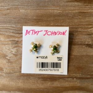 Adorable green and gold Betsy Johnson earrings